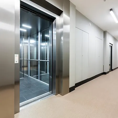 Airport Lirowa - P&O Serviced Apartments Warschau Exterior foto