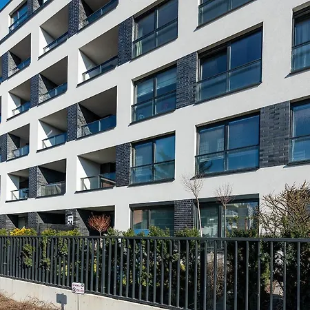 Airport Lirowa - P&O Serviced Apartments Warschau Exterior foto