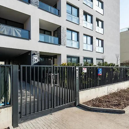 Airport Lirowa - P&O Serviced Apartments Warschau Exterior foto