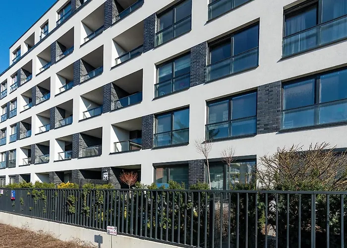 Airport Lirowa - P&O Serviced Apartments